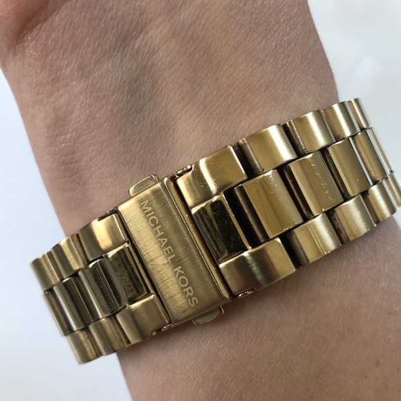 Michael Kors MK-5683B Special Edition Gold Watch - Picture 3 of 7